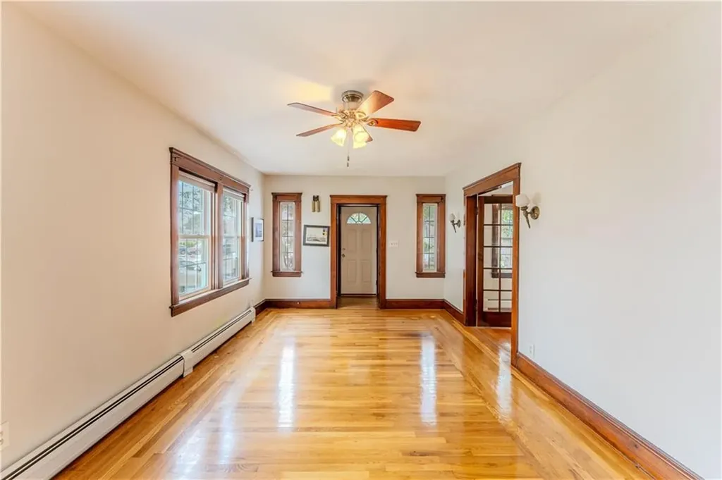 27 Willis Street Cranston RI 02910
