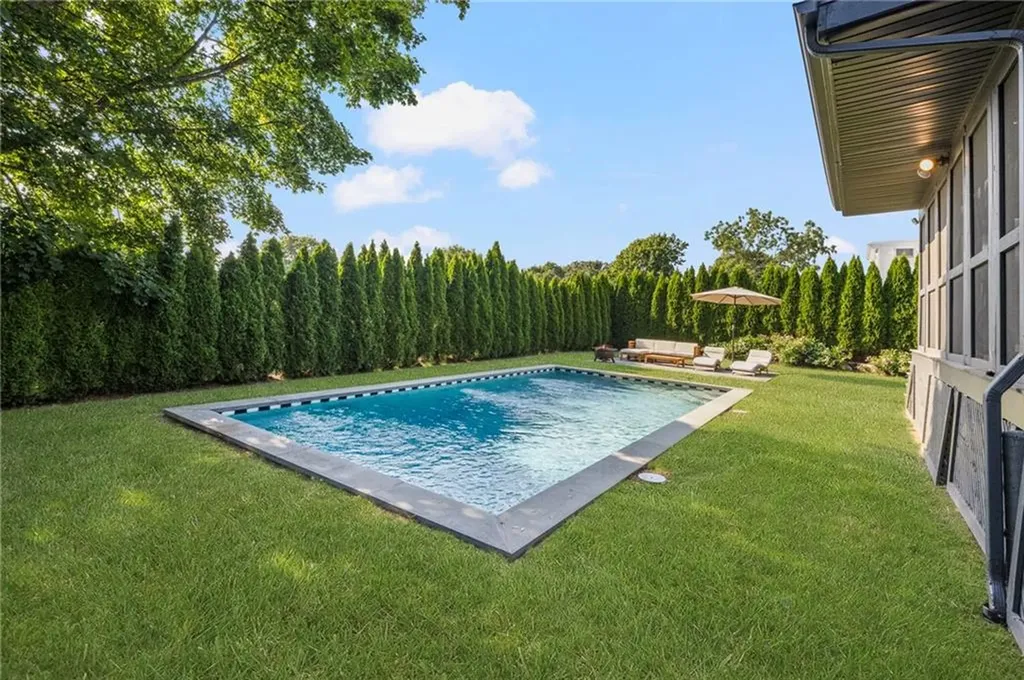 11 Loxley Drive Johnston RI 02919