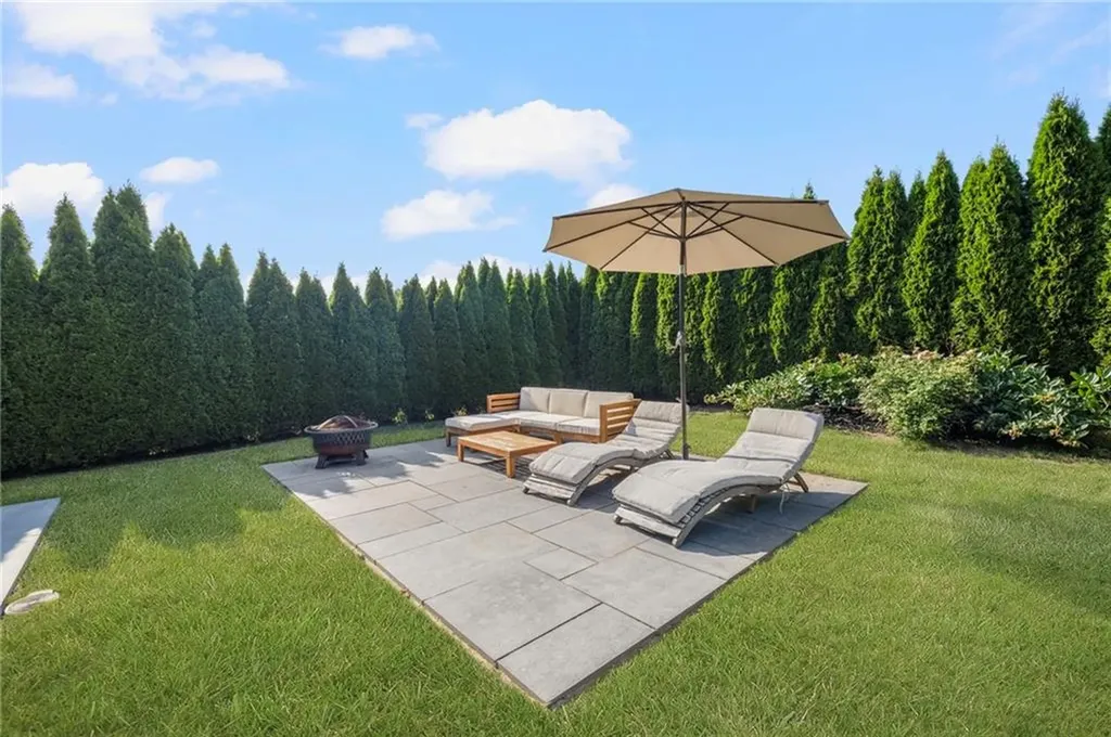 11 Loxley Drive Johnston RI 02919
