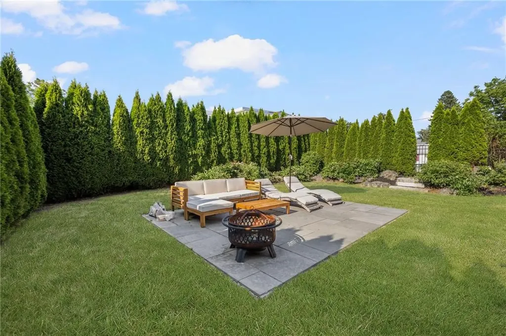 11 Loxley Drive Johnston RI 02919