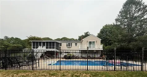 209 Dahlia Drive North Kingstown RI 02852