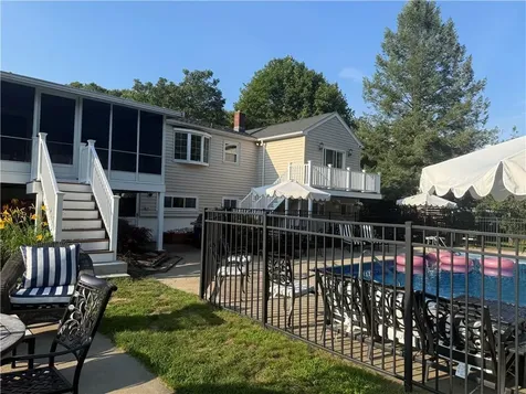 209 Dahlia Drive North Kingstown RI 02852
