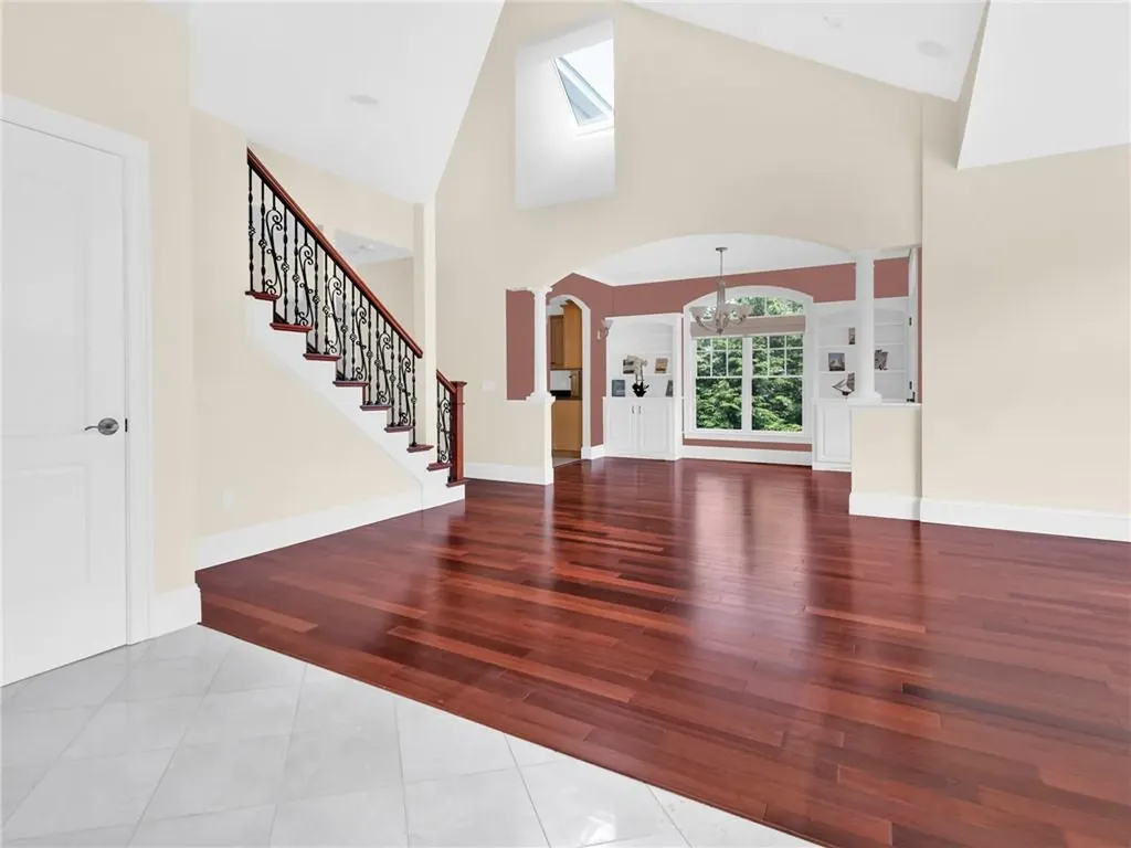 75 Wood Street Bristol RI 02809