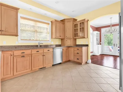 75 Wood Street Bristol RI 02809