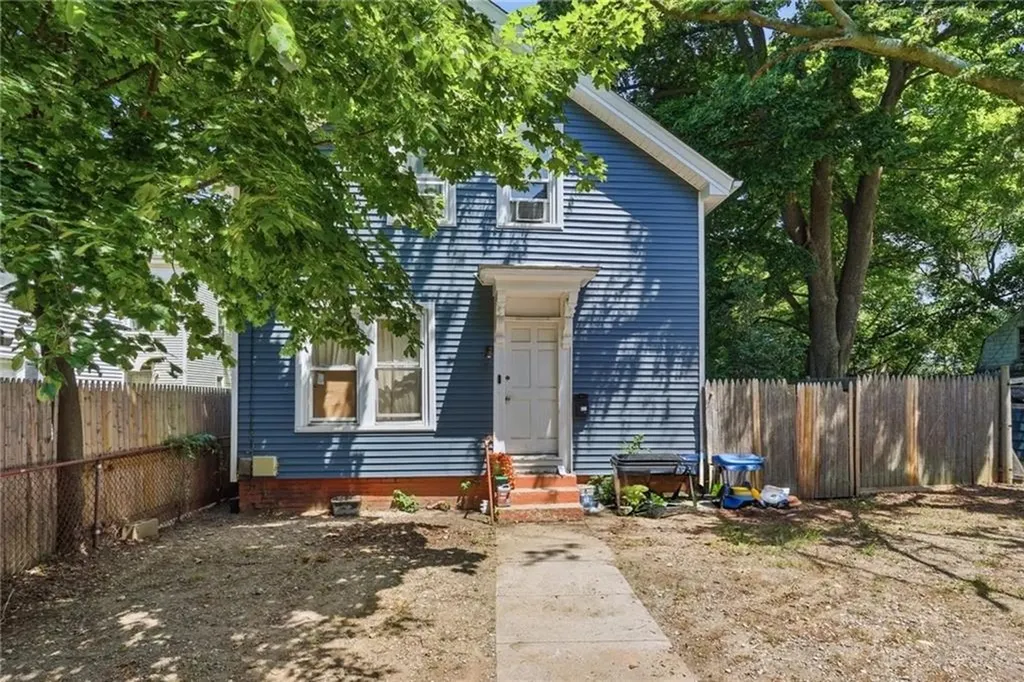 77 Laban Street Providence RI 02909