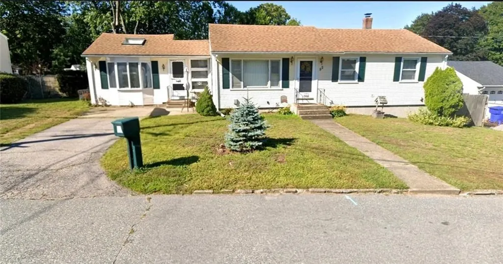 52 Fairgreen Drive West Warwick RI 02893