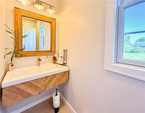 59 Peaceful Way Portsmouth RI 02871