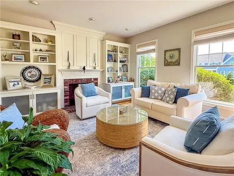 59 Peaceful Way Portsmouth RI 02871