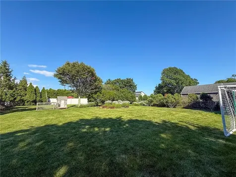59 Peaceful Way Portsmouth RI 02871
