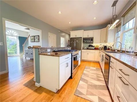 59 Peaceful Way Portsmouth RI 02871