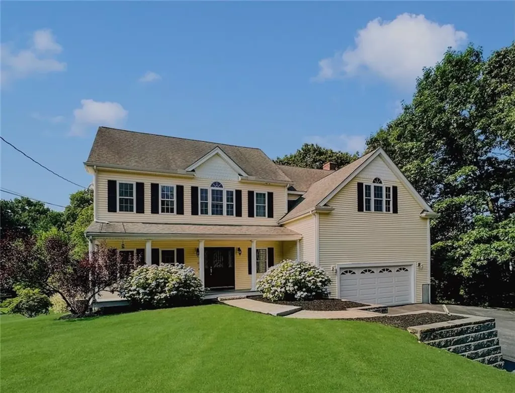 670 Hickory Road North Attleboro MA 02760