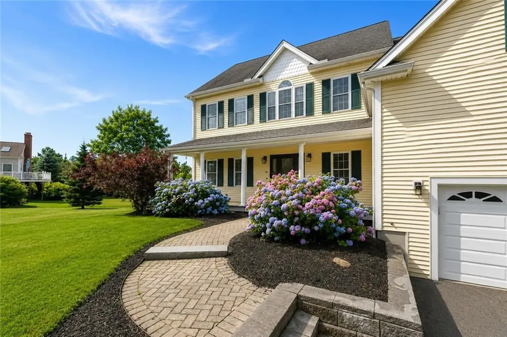 670 Hickory Road North Attleboro MA 02760