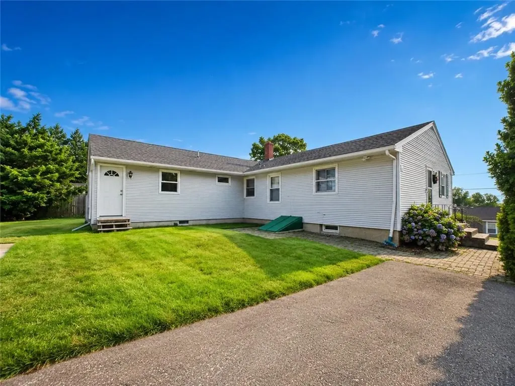 10 Grandview Drive Cumberland RI 02864