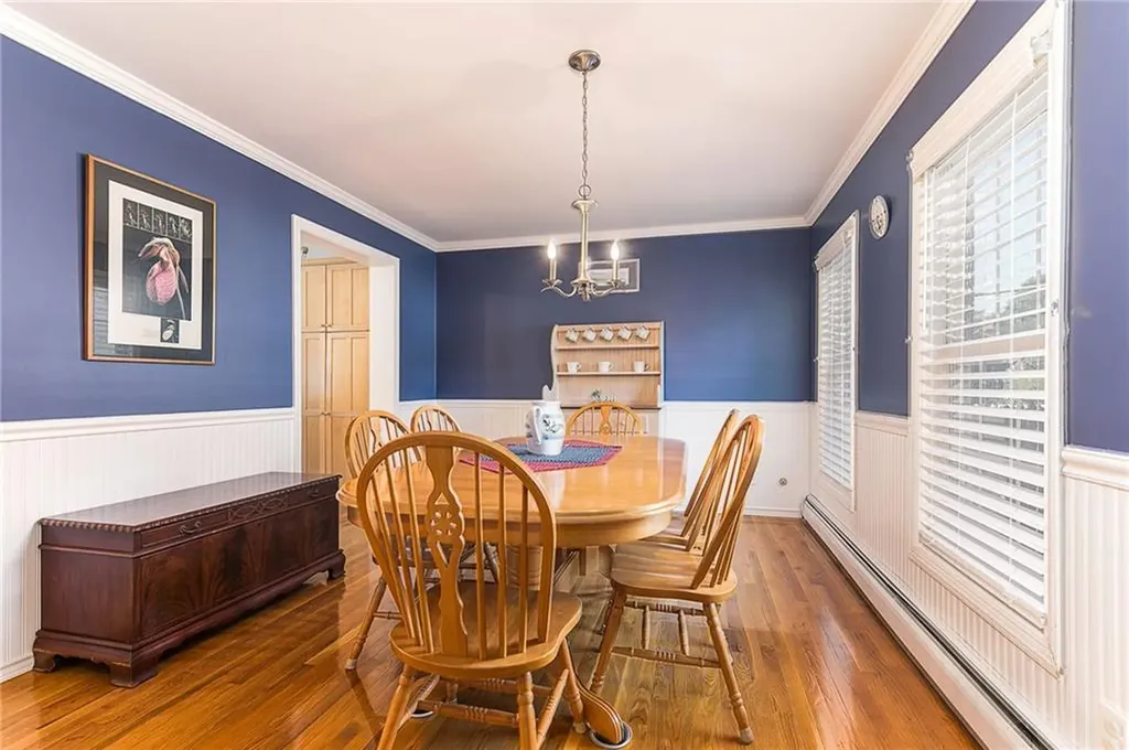 6 Christopher Street South Kingstown RI 02879