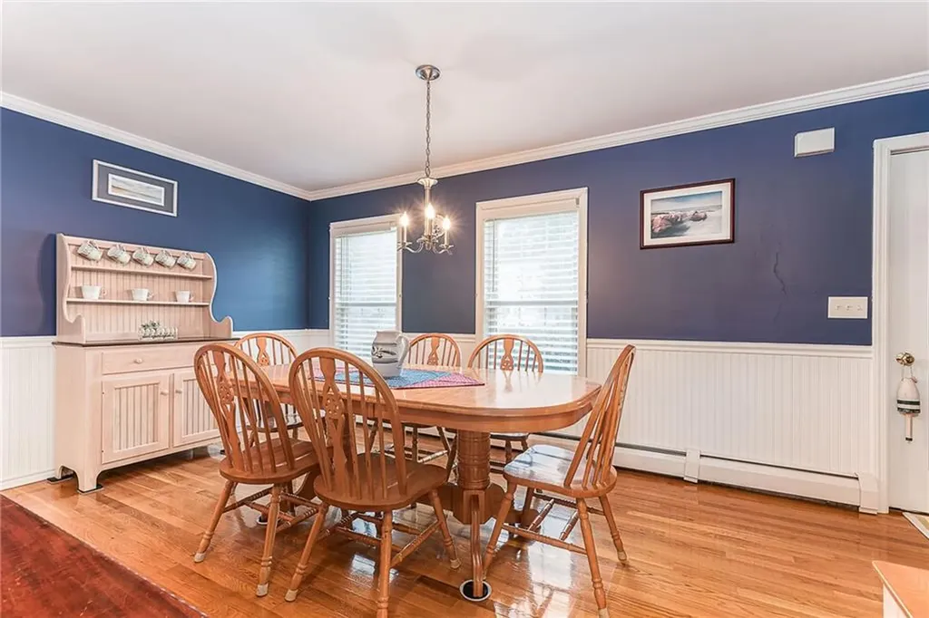 6 Christopher Street South Kingstown RI 02879