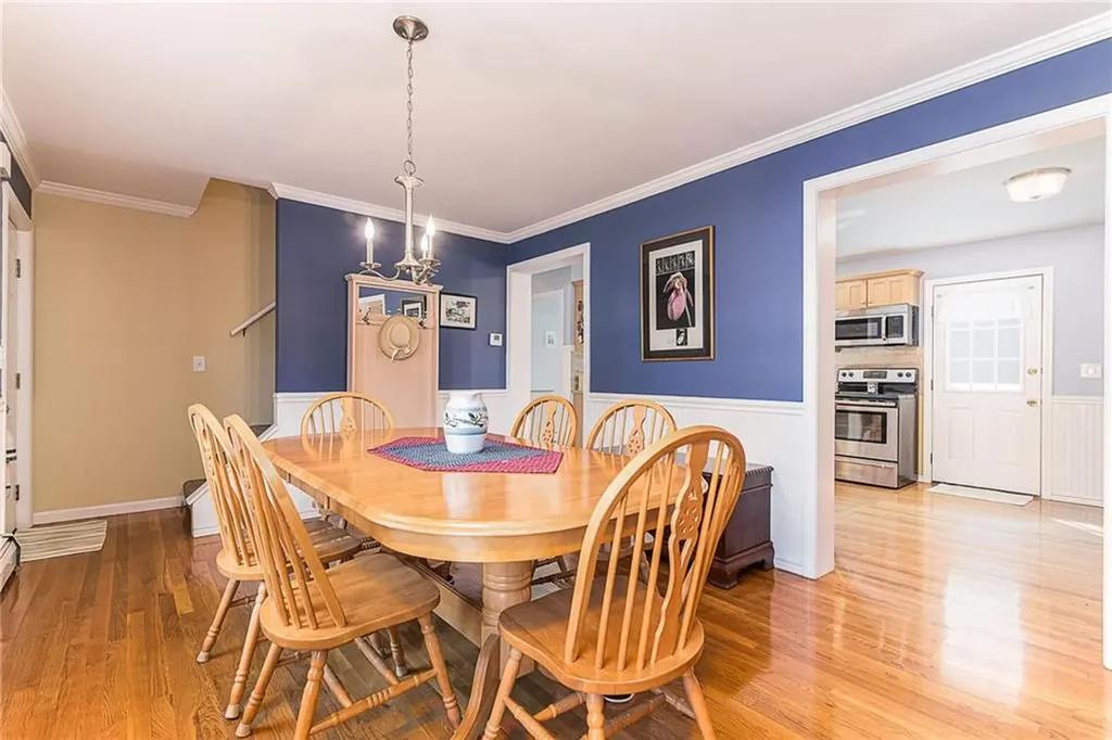 6 Christopher Street South Kingstown RI 02879