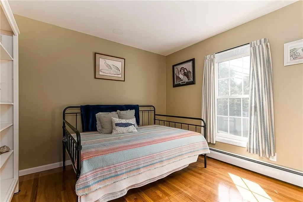 6 Christopher Street South Kingstown RI 02879