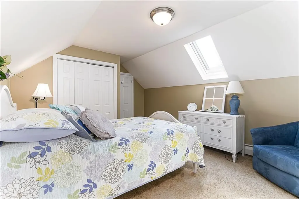 6 Christopher Street South Kingstown RI 02879