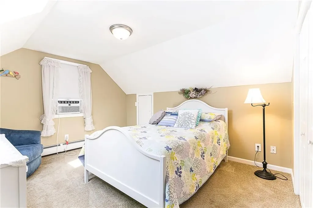 6 Christopher Street South Kingstown RI 02879