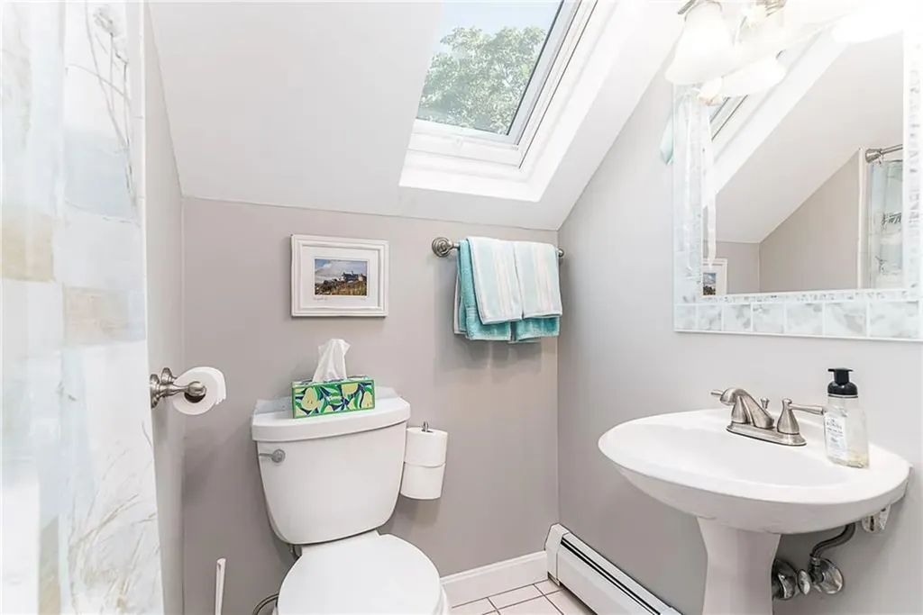 6 Christopher Street South Kingstown RI 02879