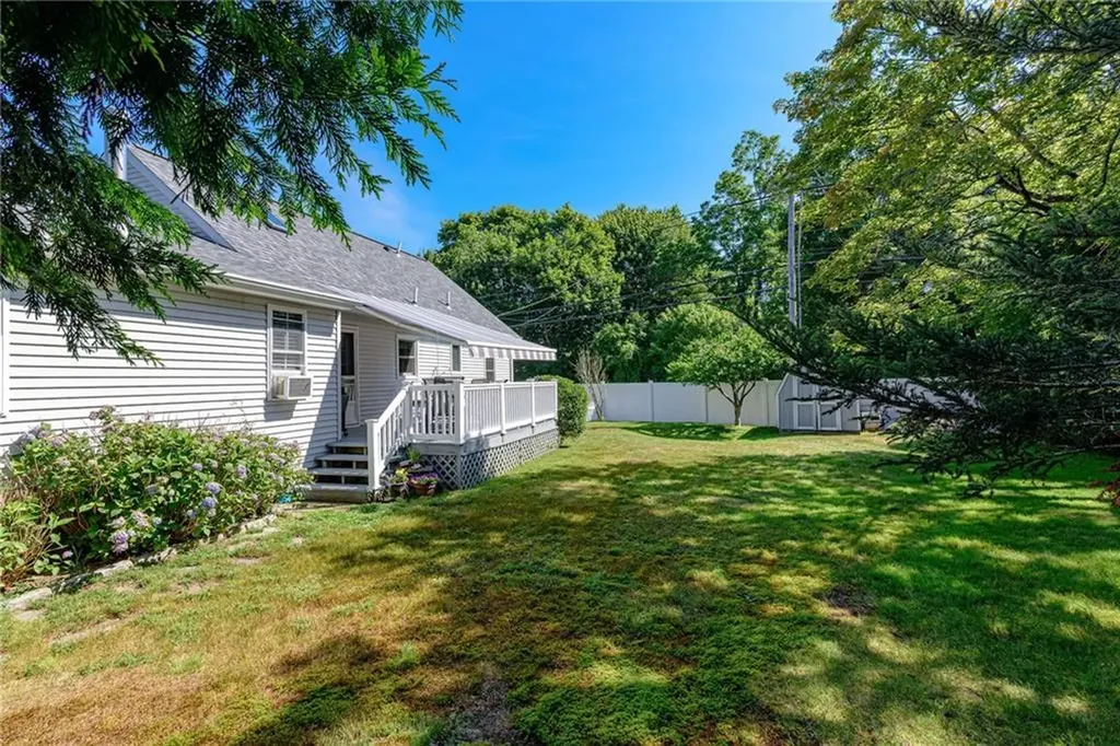 6 Christopher Street South Kingstown RI 02879