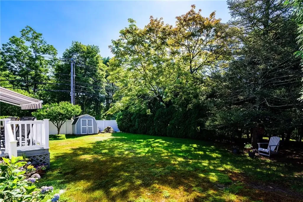 6 Christopher Street South Kingstown RI 02879
