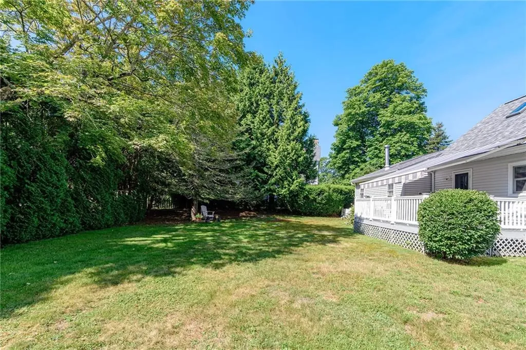 6 Christopher Street South Kingstown RI 02879