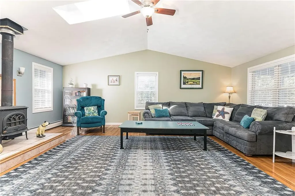6 Christopher Street South Kingstown RI 02879
