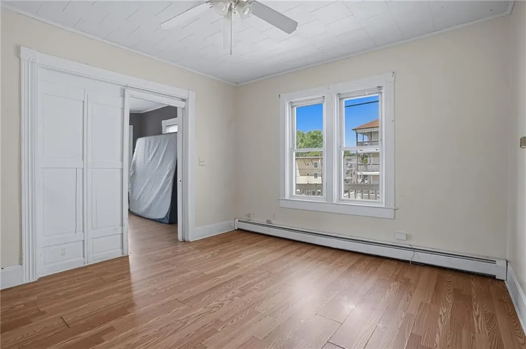 913 Social Street Woonsocket RI 02895