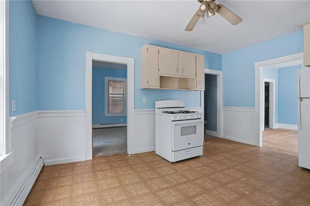 913 Social Street Woonsocket RI 02895