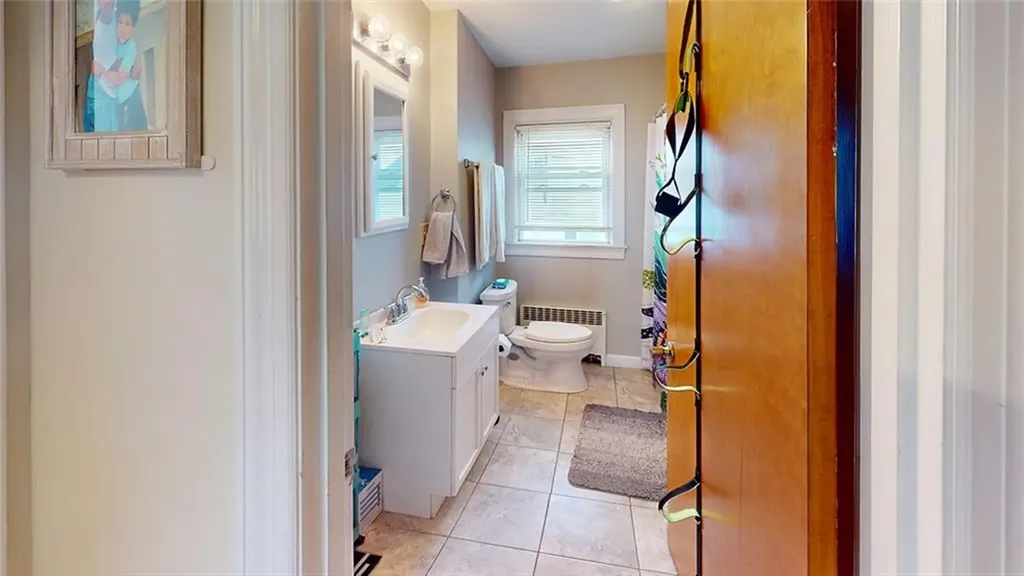 23 Iona Street Providence RI 02908