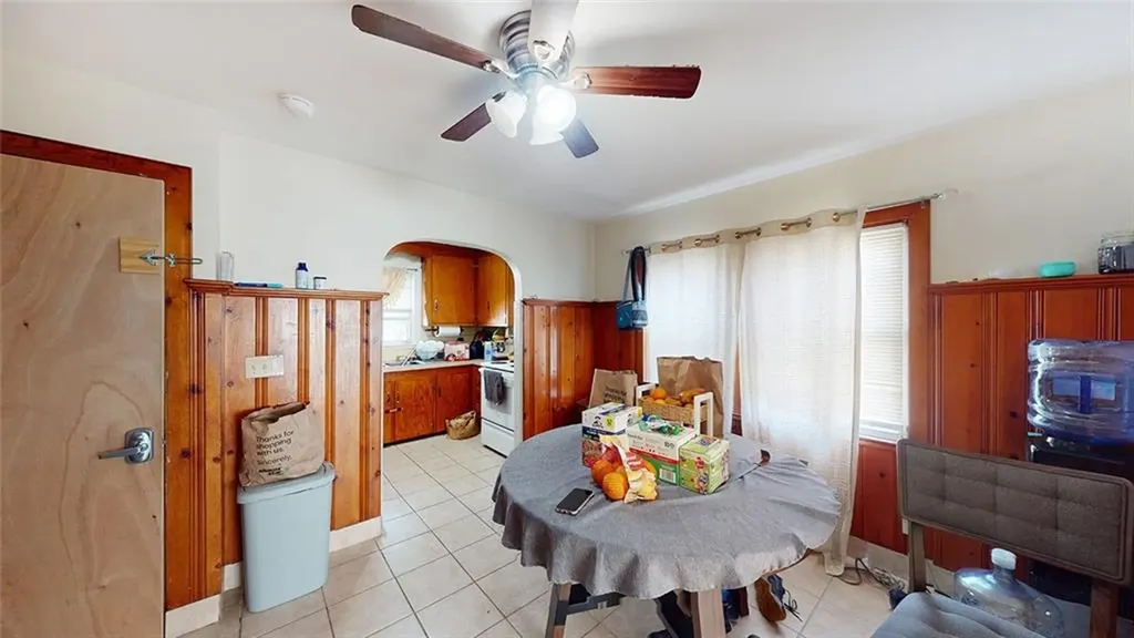 23 Iona Street Providence RI 02908