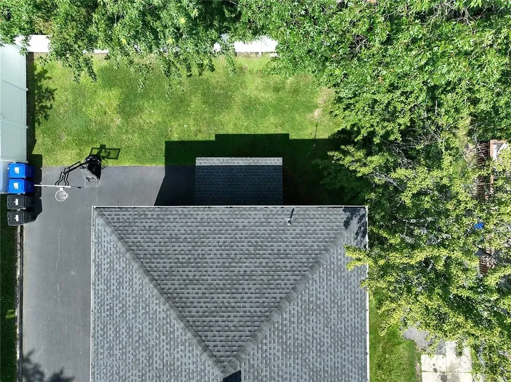23 Iona Street Providence RI 02908