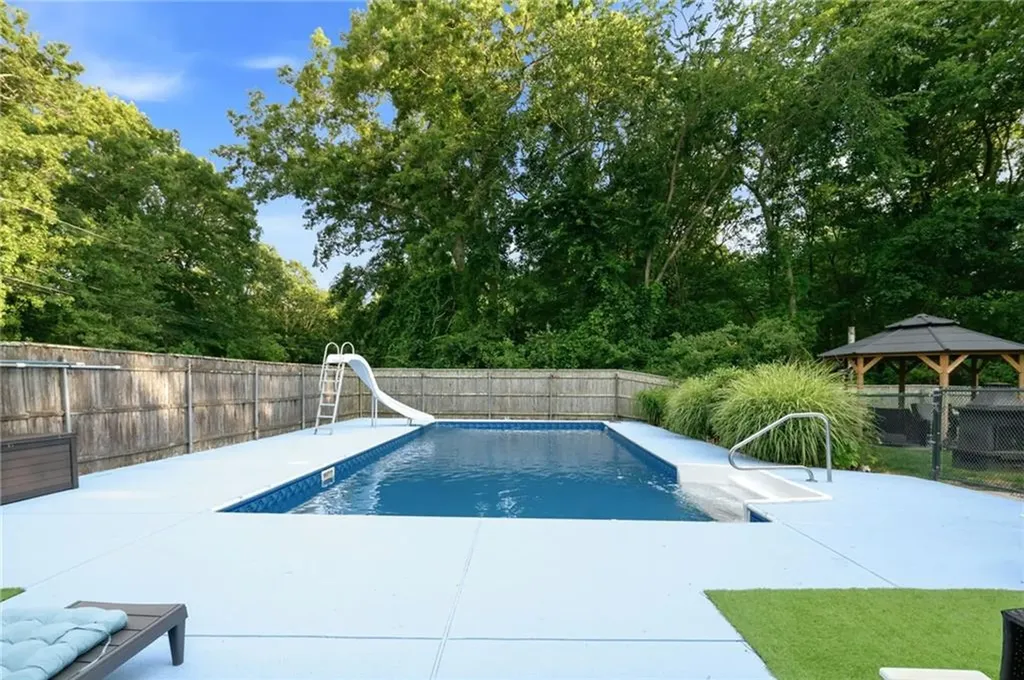 151 Rome Drive Cranston RI 02921