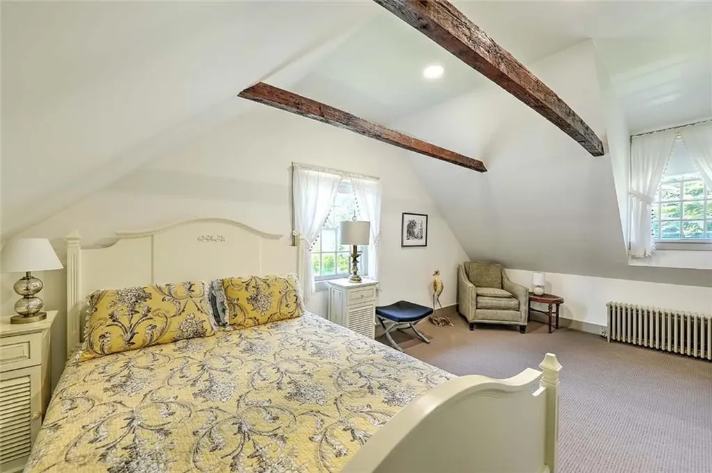 1263 Drift Road Westport MA 02790