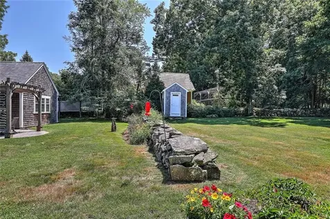 1263 Drift Road Westport MA 02790