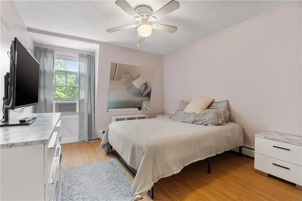 86 Mowry Avenue East Providence RI 02914