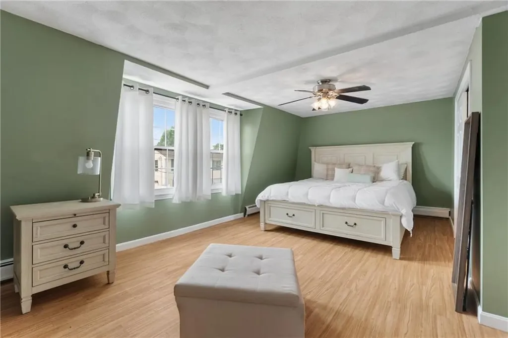 86 Mowry Avenue East Providence RI 02914