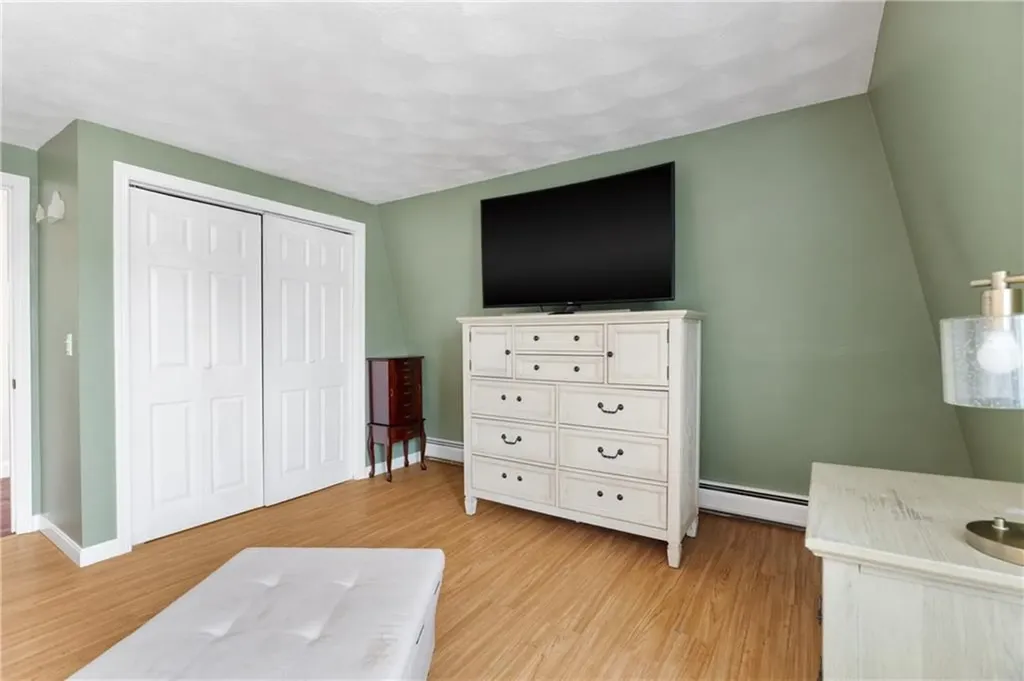 86 Mowry Avenue East Providence RI 02914