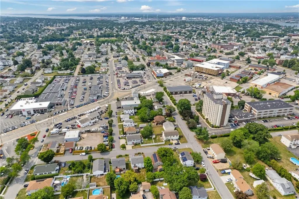86 Mowry Avenue East Providence RI 02914