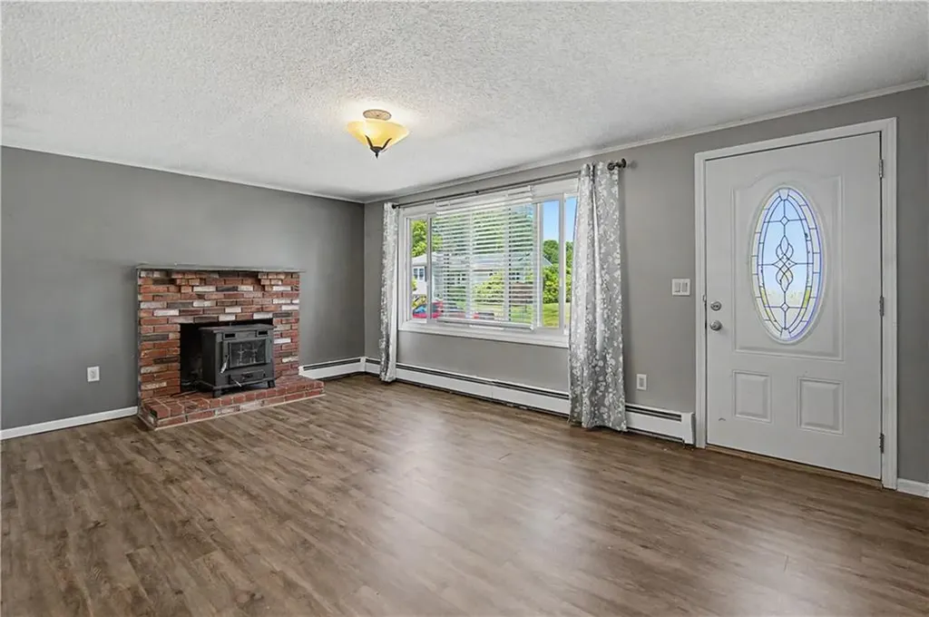 118 Duchess Road Cumberland RI 02864