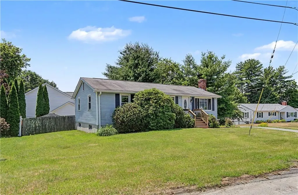 118 Duchess Road Cumberland RI 02864