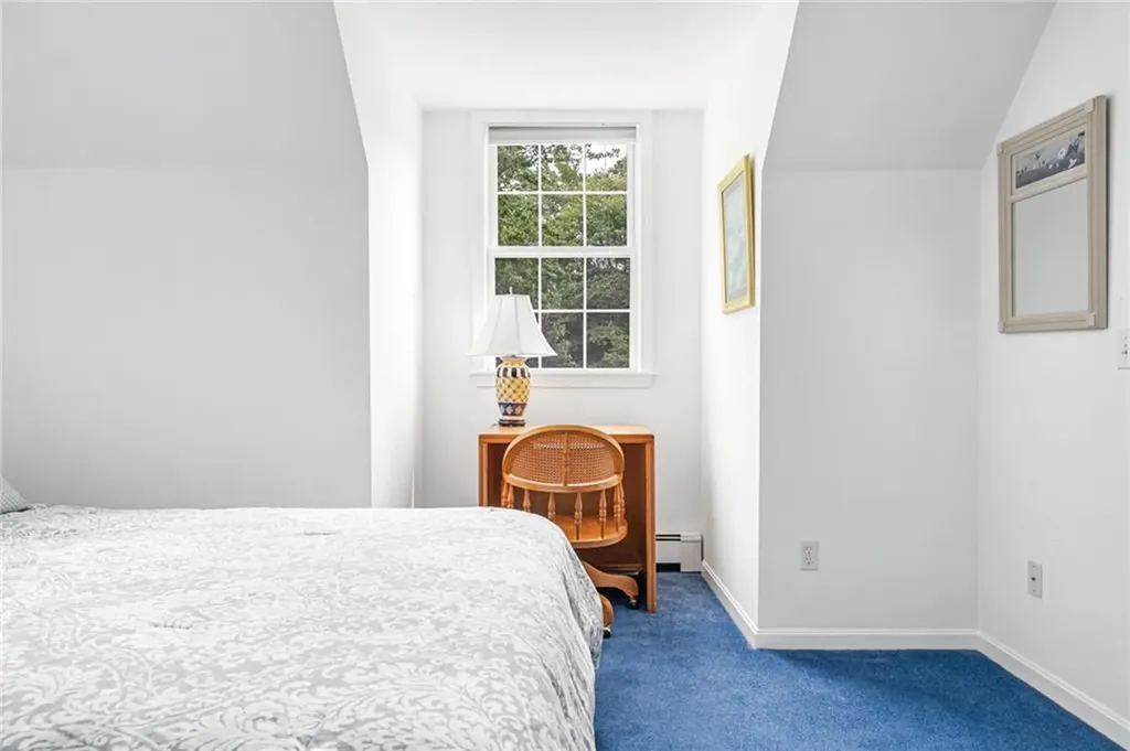15 Kendall Court Narragansett RI 02882