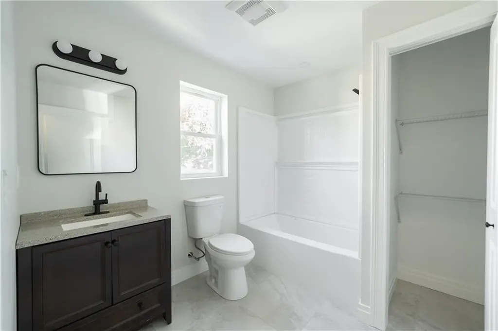 31 Tucker Street Warwick RI 02886