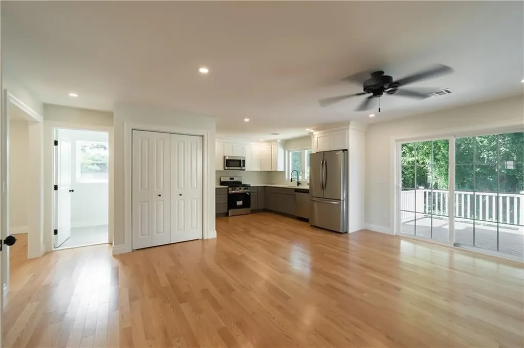 31 Tucker Street Warwick RI 02886