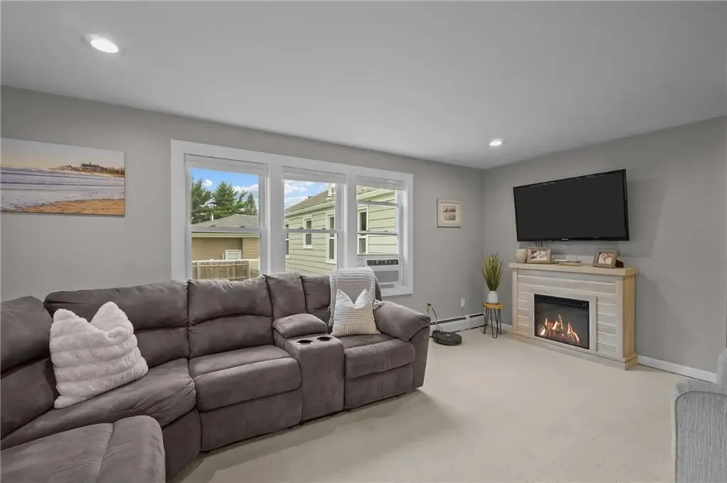 16 Red Cedar Drive Cranston RI 02920