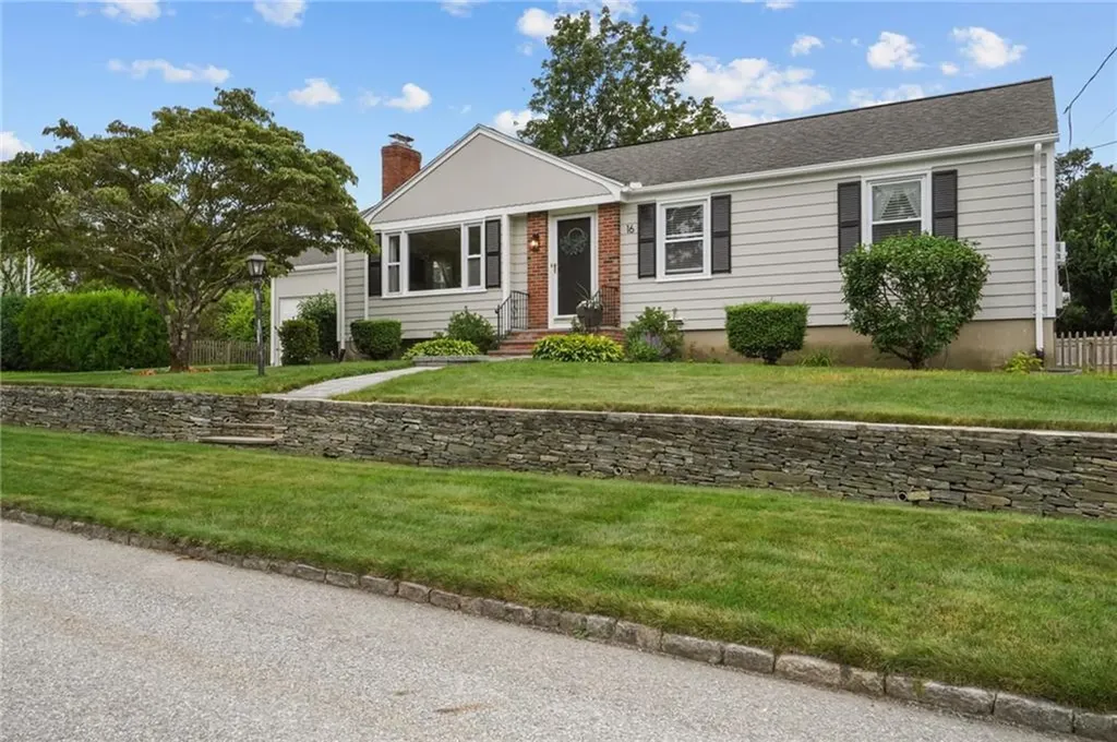 16 Red Cedar Drive Cranston RI 02920