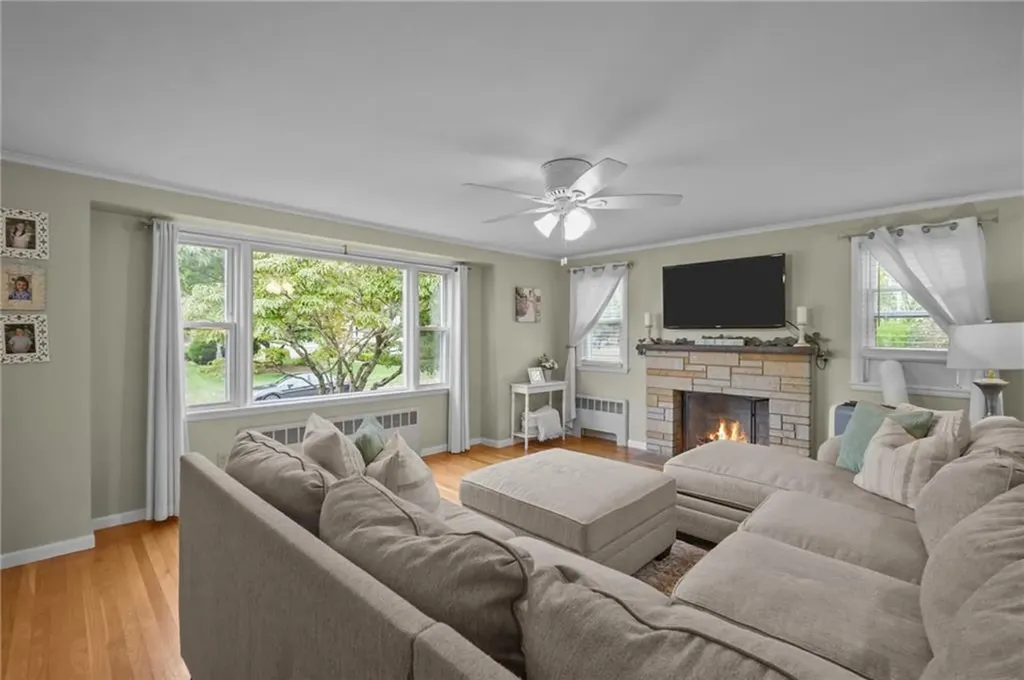 16 Red Cedar Drive Cranston RI 02920