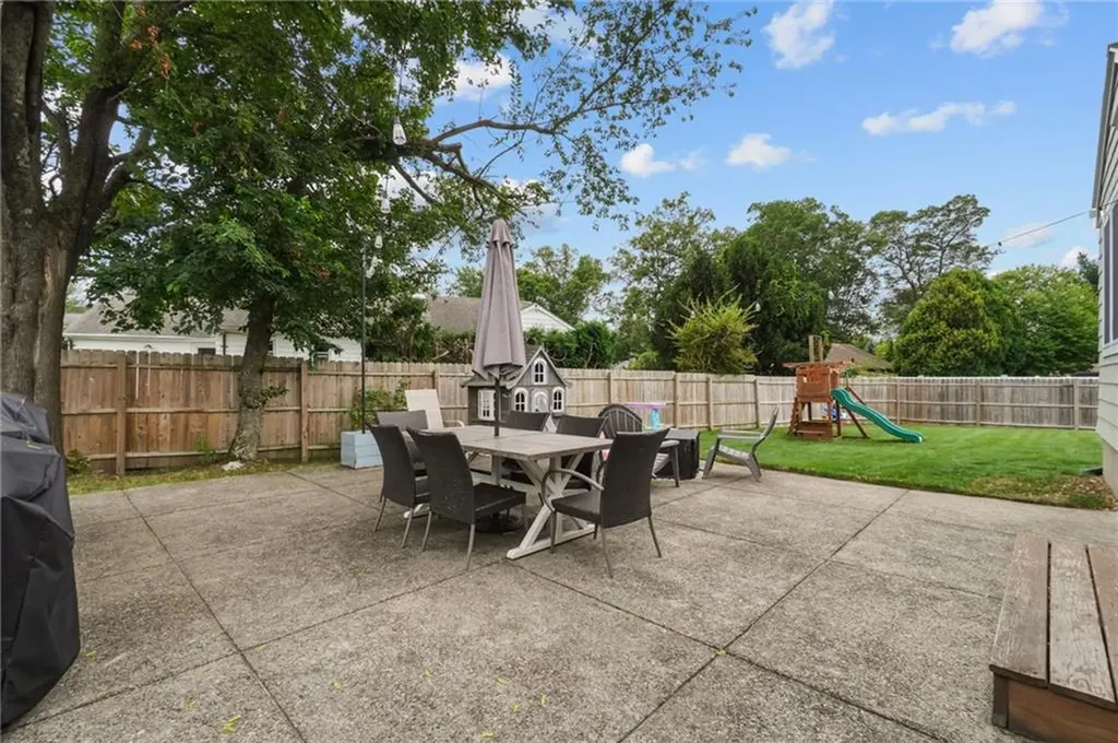 16 Red Cedar Drive Cranston RI 02920