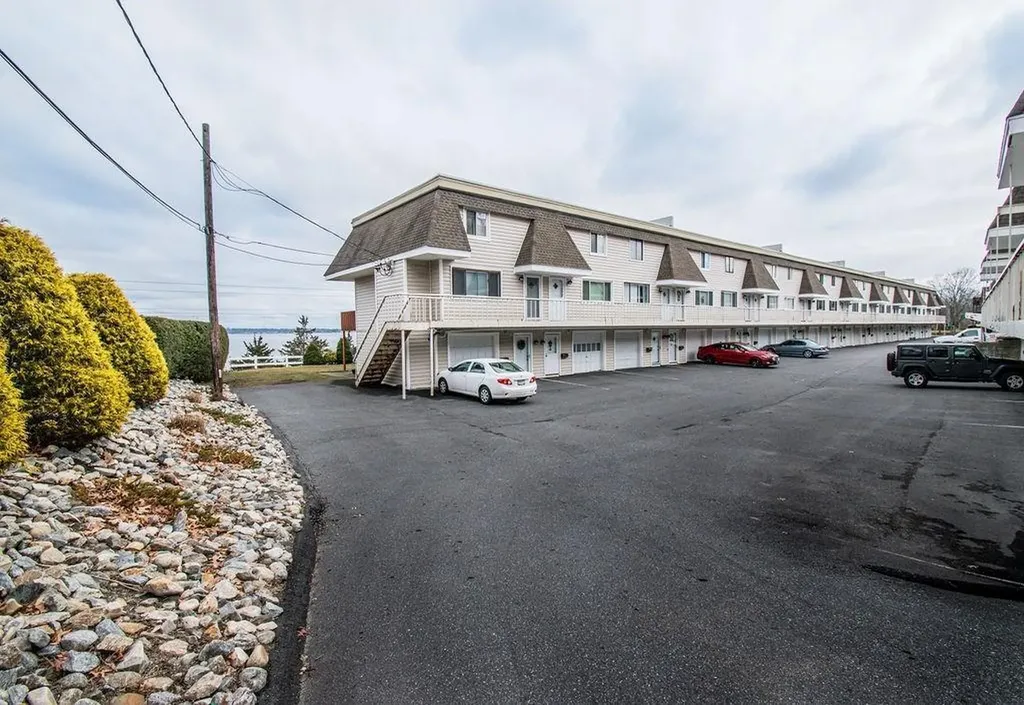 4156 Post Road Warwick RI 02818